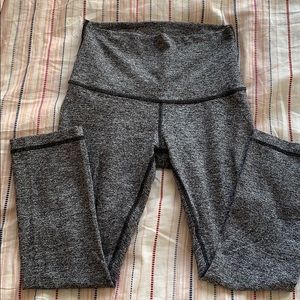 Lululemon cropped wunder under Leggings